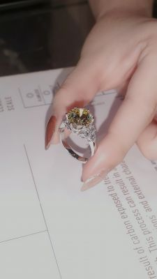 NHẪN 3STONE FANCY YELLOW KIM CƯƠNG NUÔI CẤY 10.2 LI